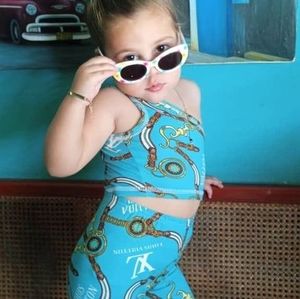 Meet your Posher, Carmen